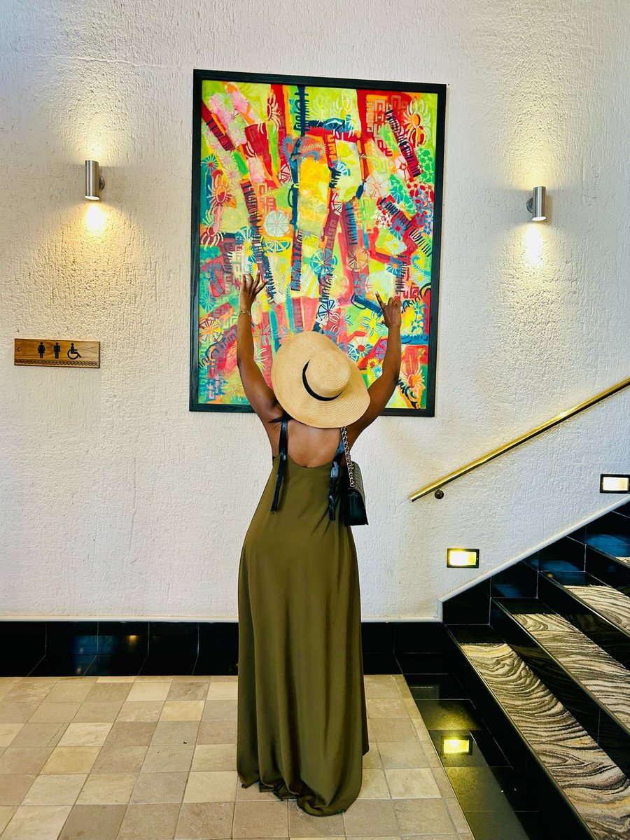 Sherrowmangelo's tweet photo. Tall girls, worldwide 🤎 https://t.co/5BdudUgpm3