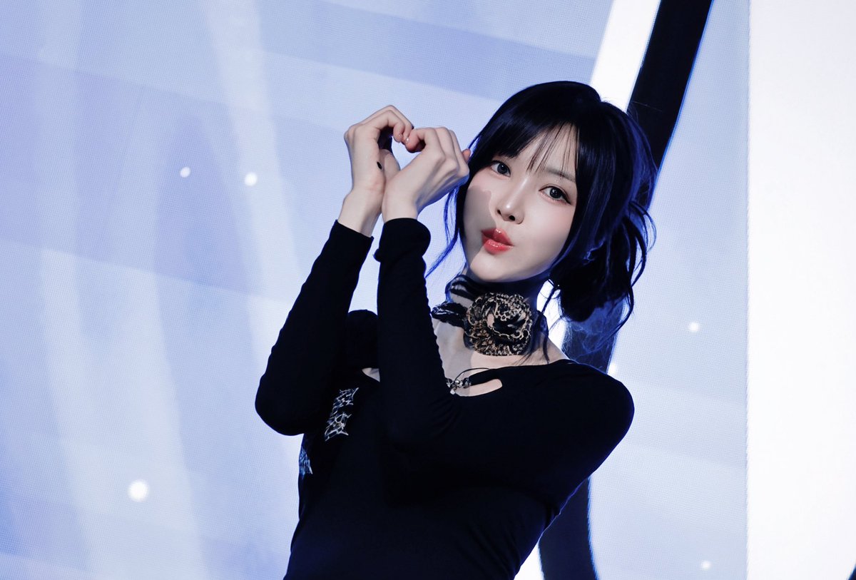 YUNAYA tweet media