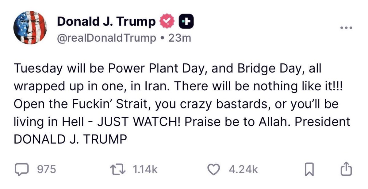 Waves World-Bitcoin Apparel tweet media