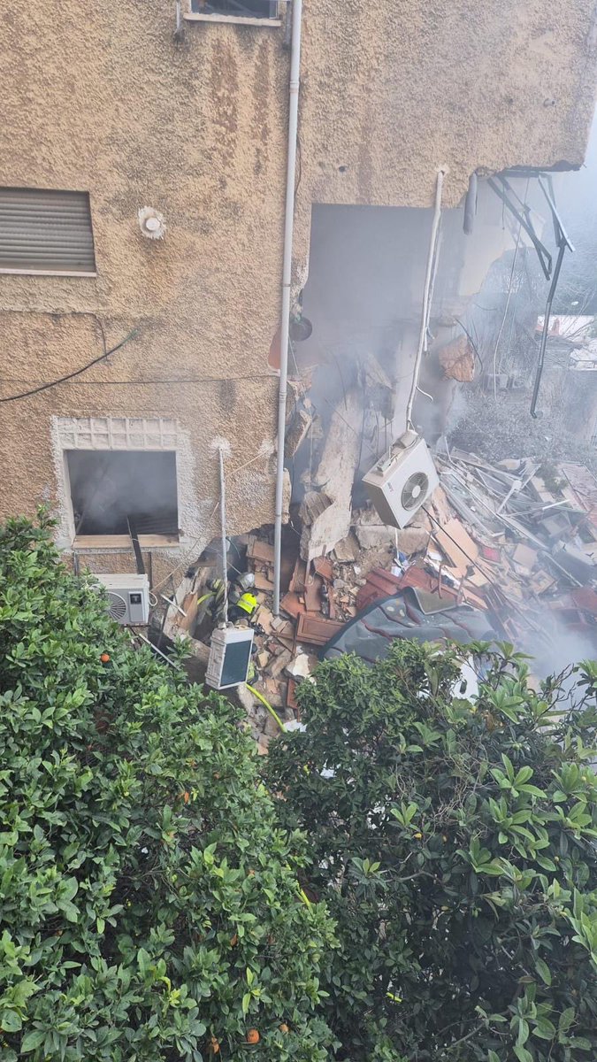 Jotam Confino tweet media