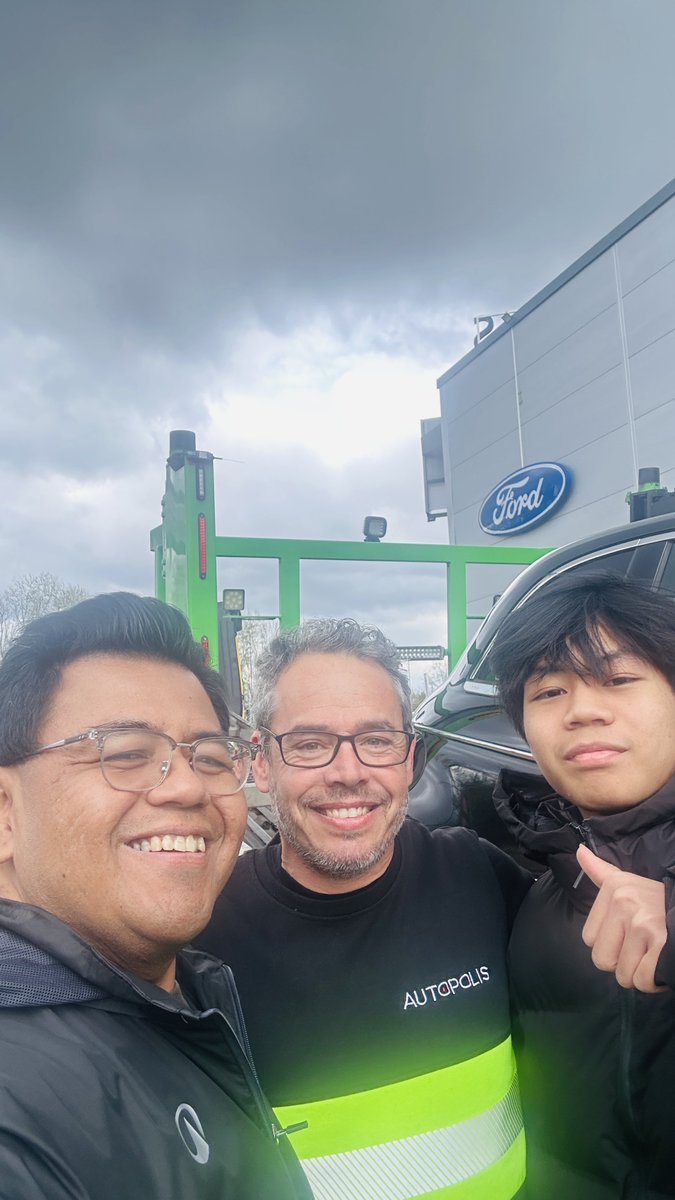 Huh??? 🇲🇾 tweet media