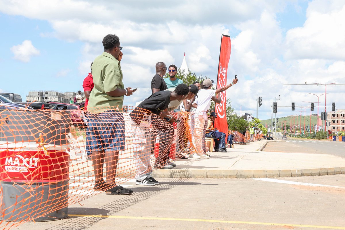 TechnopolisKE's tweet photo. Spectators energy. More from the #RaceWars! 

#SiliconSavannah https://t.co/xOc8p2R0Jh