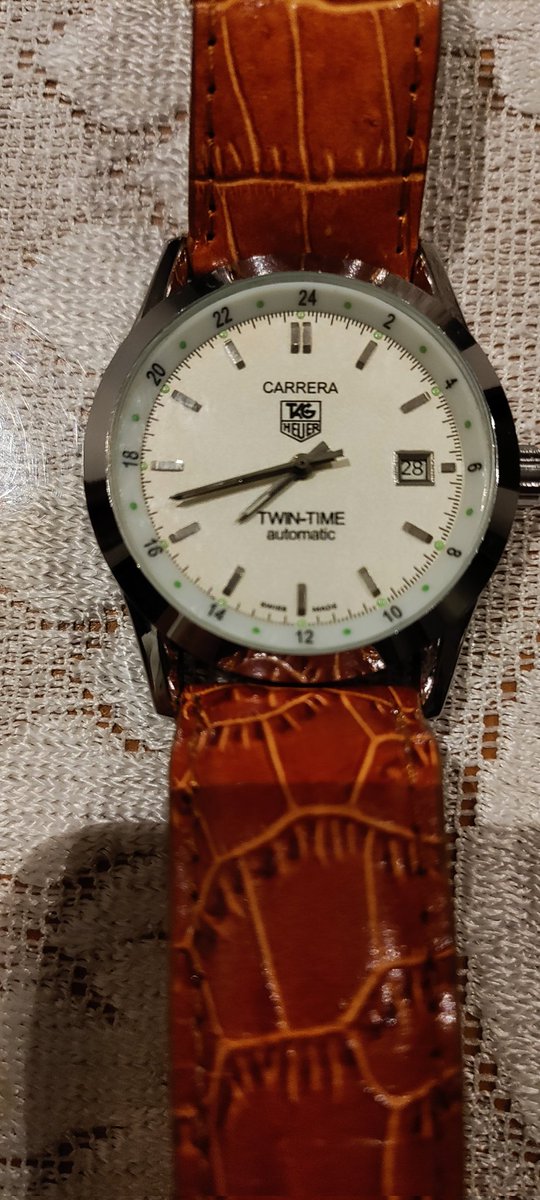 kapskanpur's tweet photo. i was gifted @TAGHeuer carrera watch few years back.  Unfortunately, their leather strap is a huge let down. The quality doesnt feel premium standard expected from the brand.Its already showing wear. Really disappointed. Can anyone from your company  look into this ? #TAGHeuer https://t.co/MM1pyQ2lhY