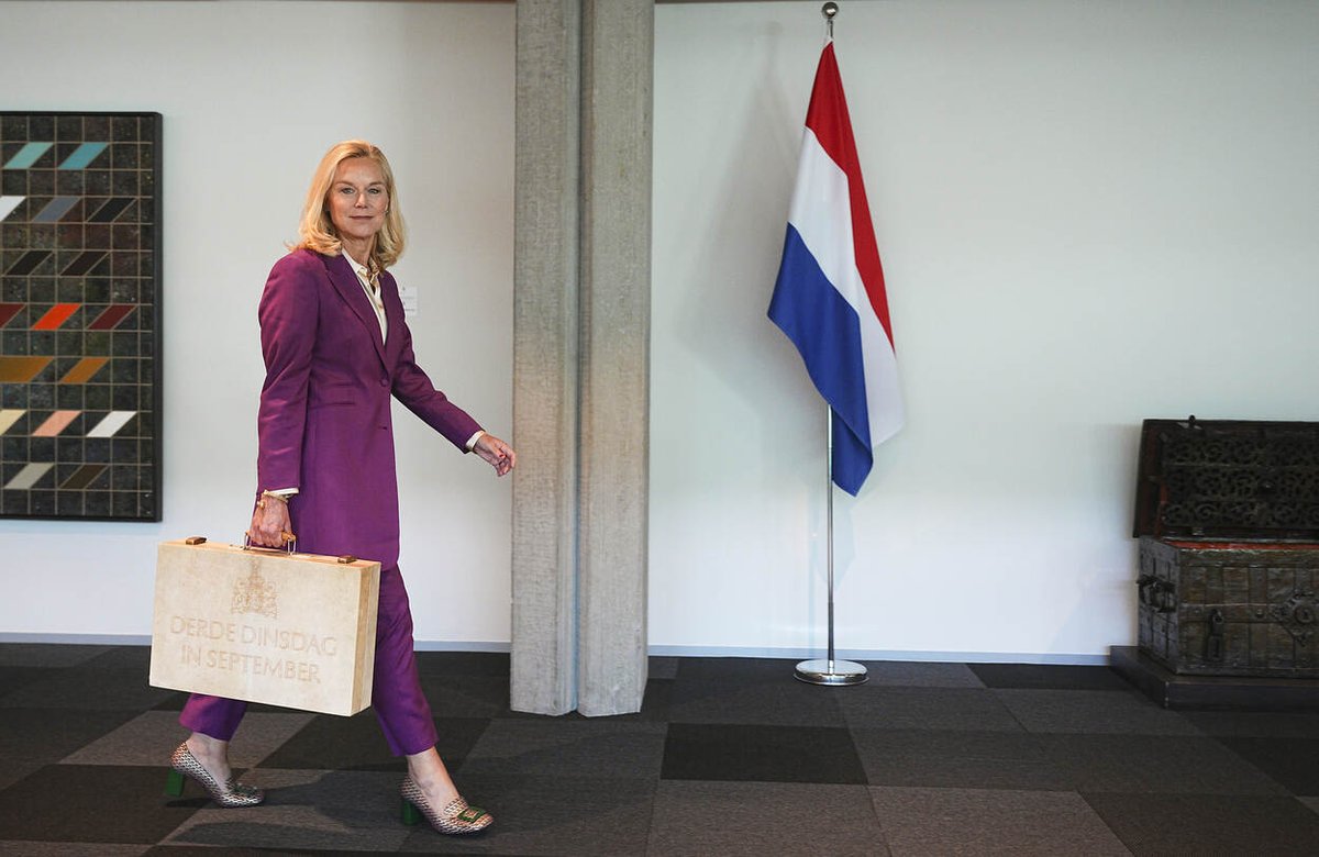 RonaldDiceman tweet media