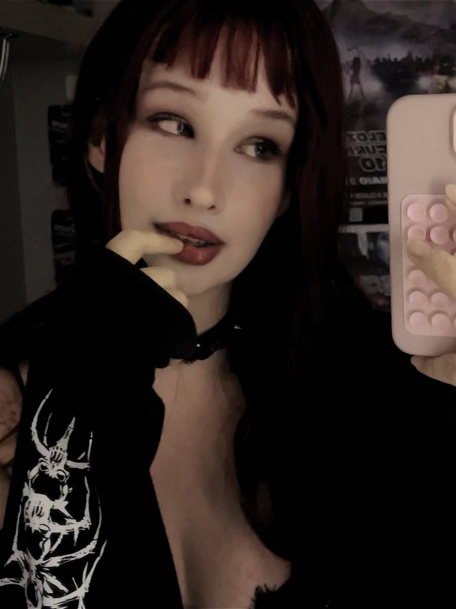 nina 🎀 tweet media