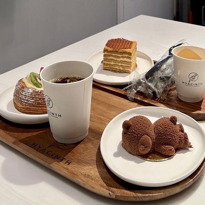 𝐑𝐚𝐡𝐚𝐟 tweet media