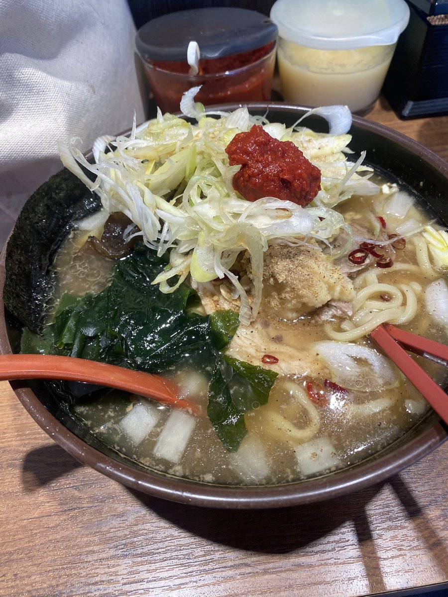 のります tweet media