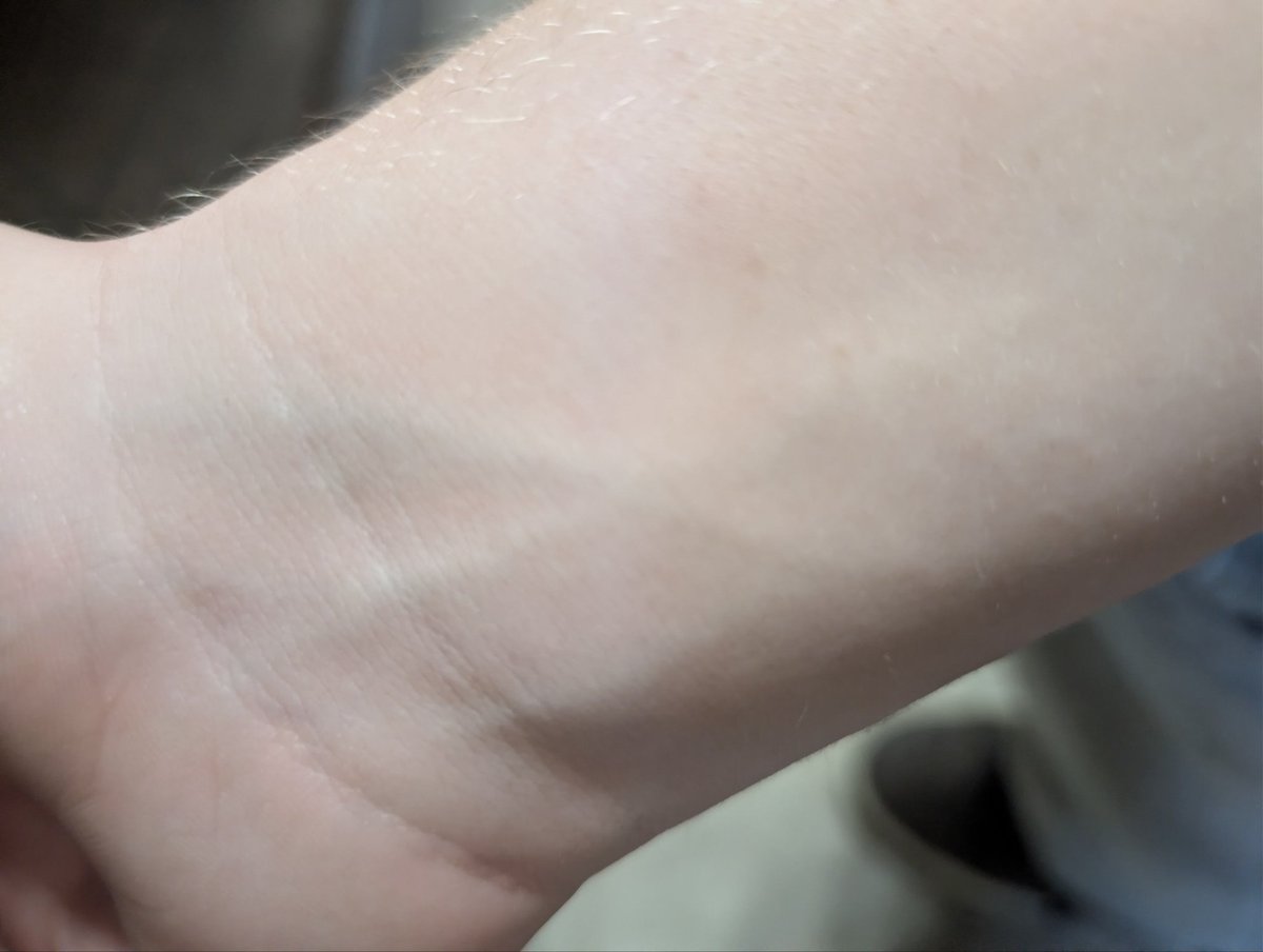 SharpsAreFun tweet media