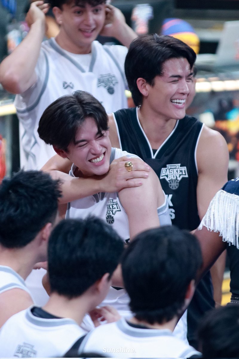 caramel🥞 #arnoldtua era tweet media