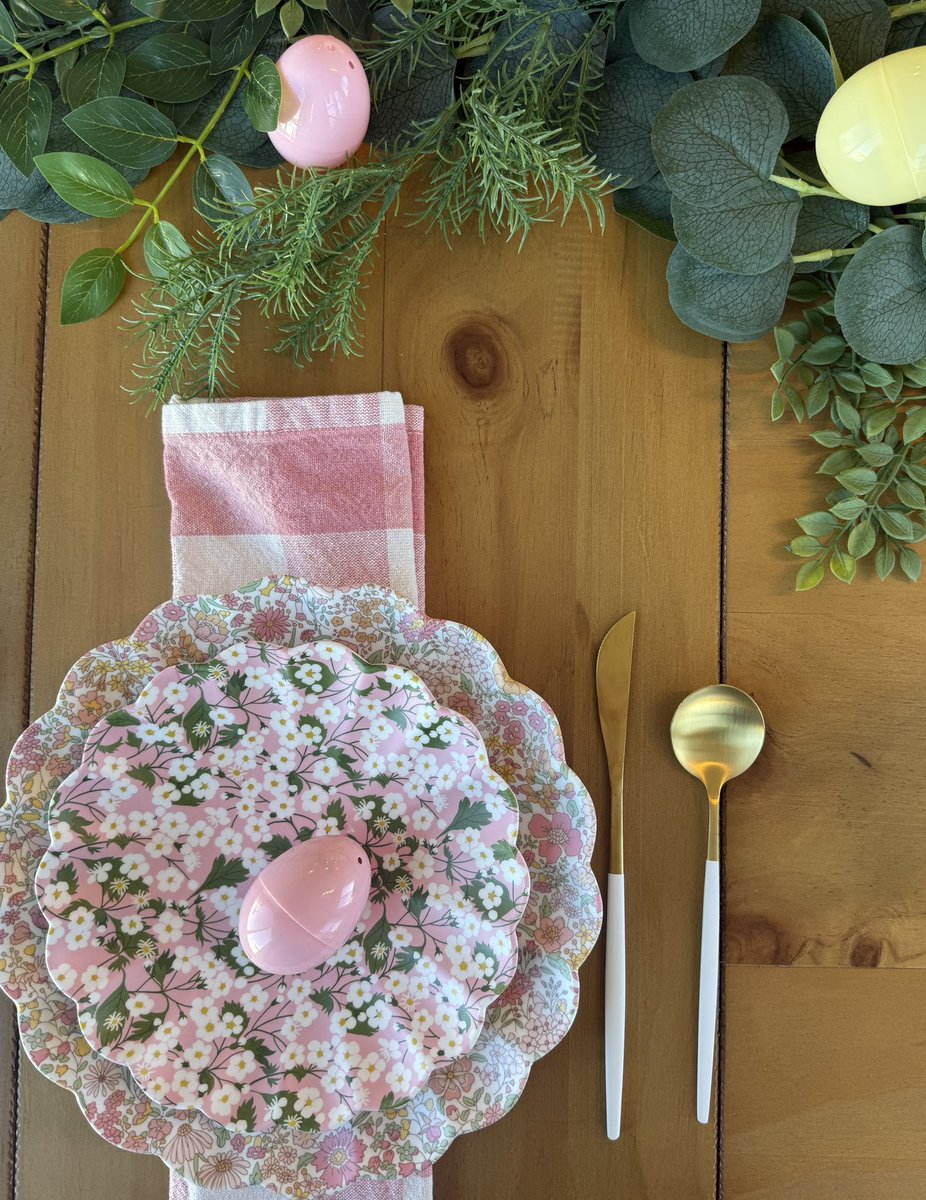 Pink Aggie tweet media