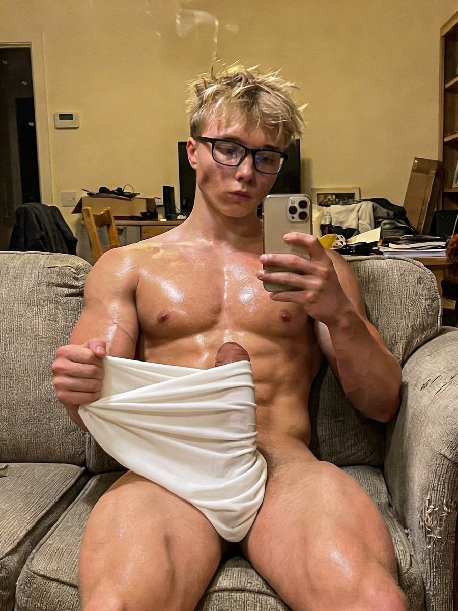 Tim Vyloo tweet media