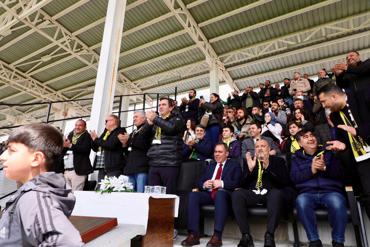 Bitlis Valiliği tweet media