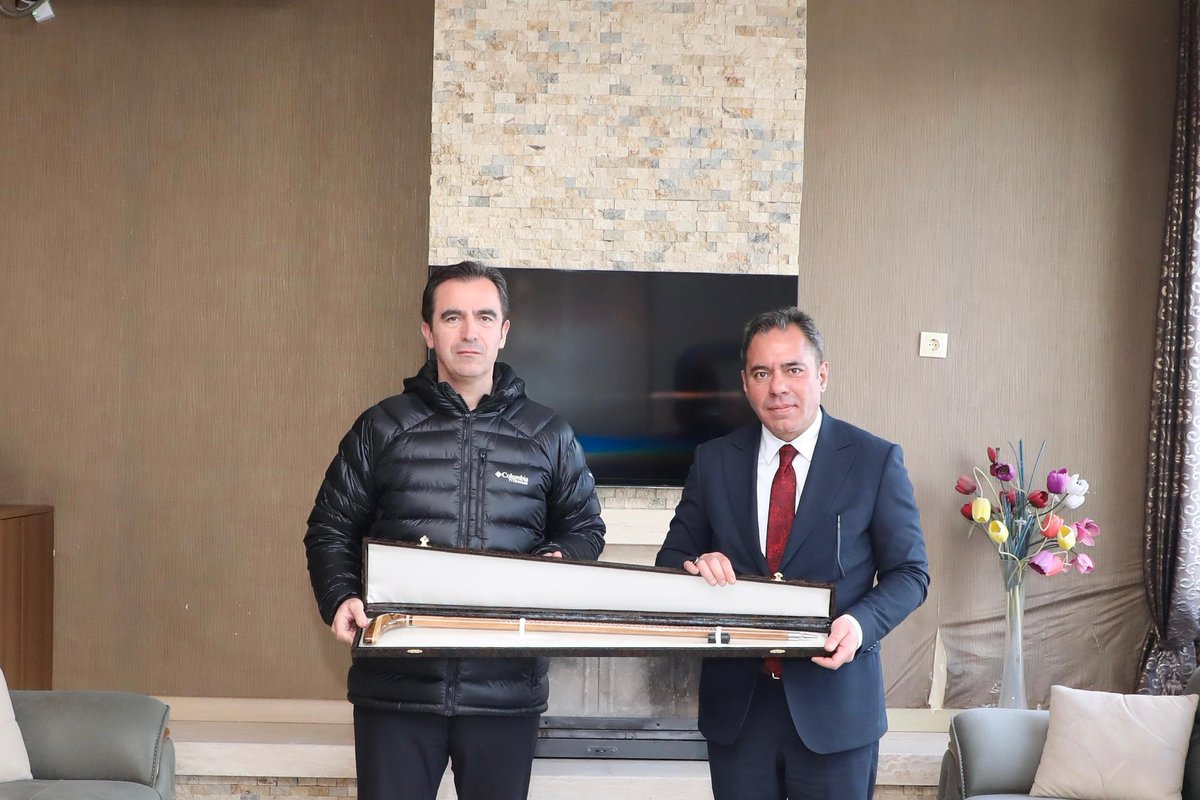 Bitlis Valiliği tweet media