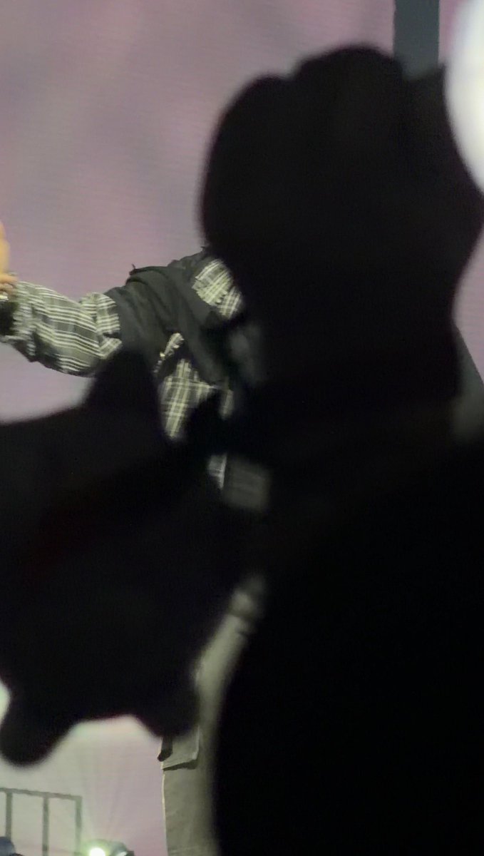 Va‧⁺･˖⋆♡ྀི tweet media