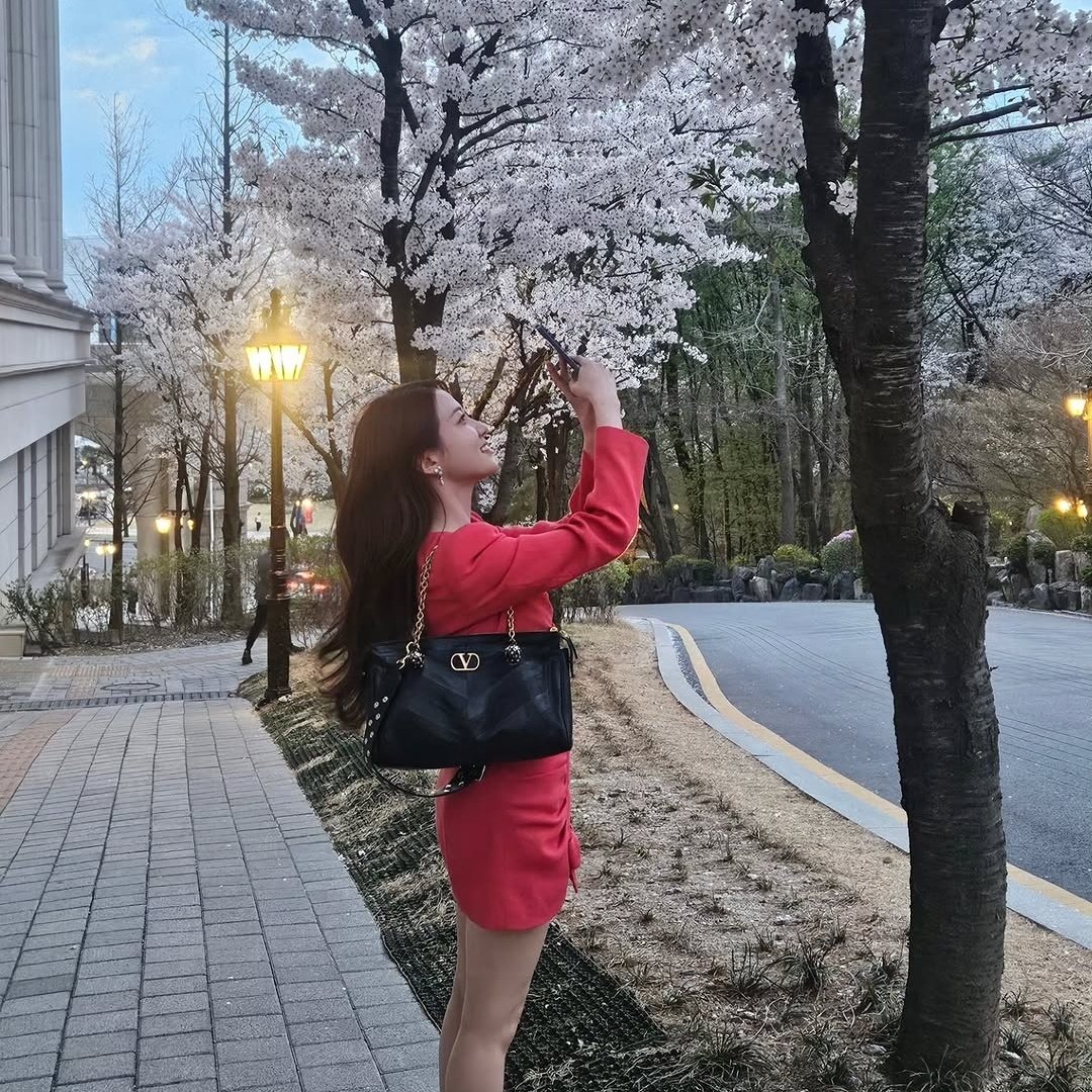 sam 🔪 tweet media