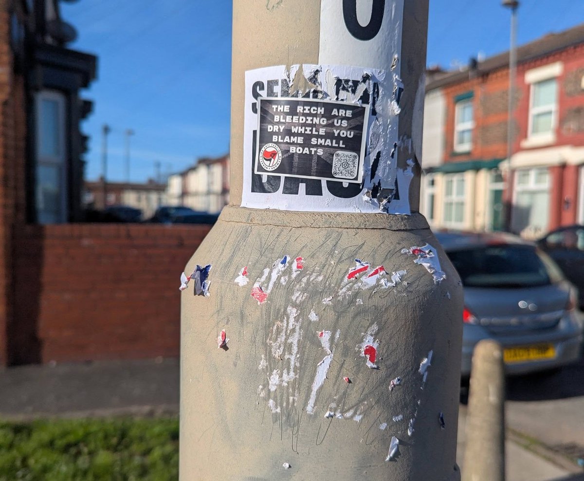 Antifa_Ultras tweet media