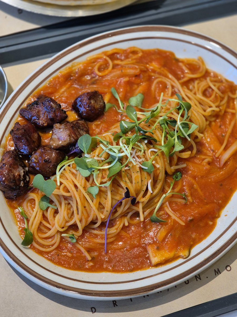 autumn😸 tweet media