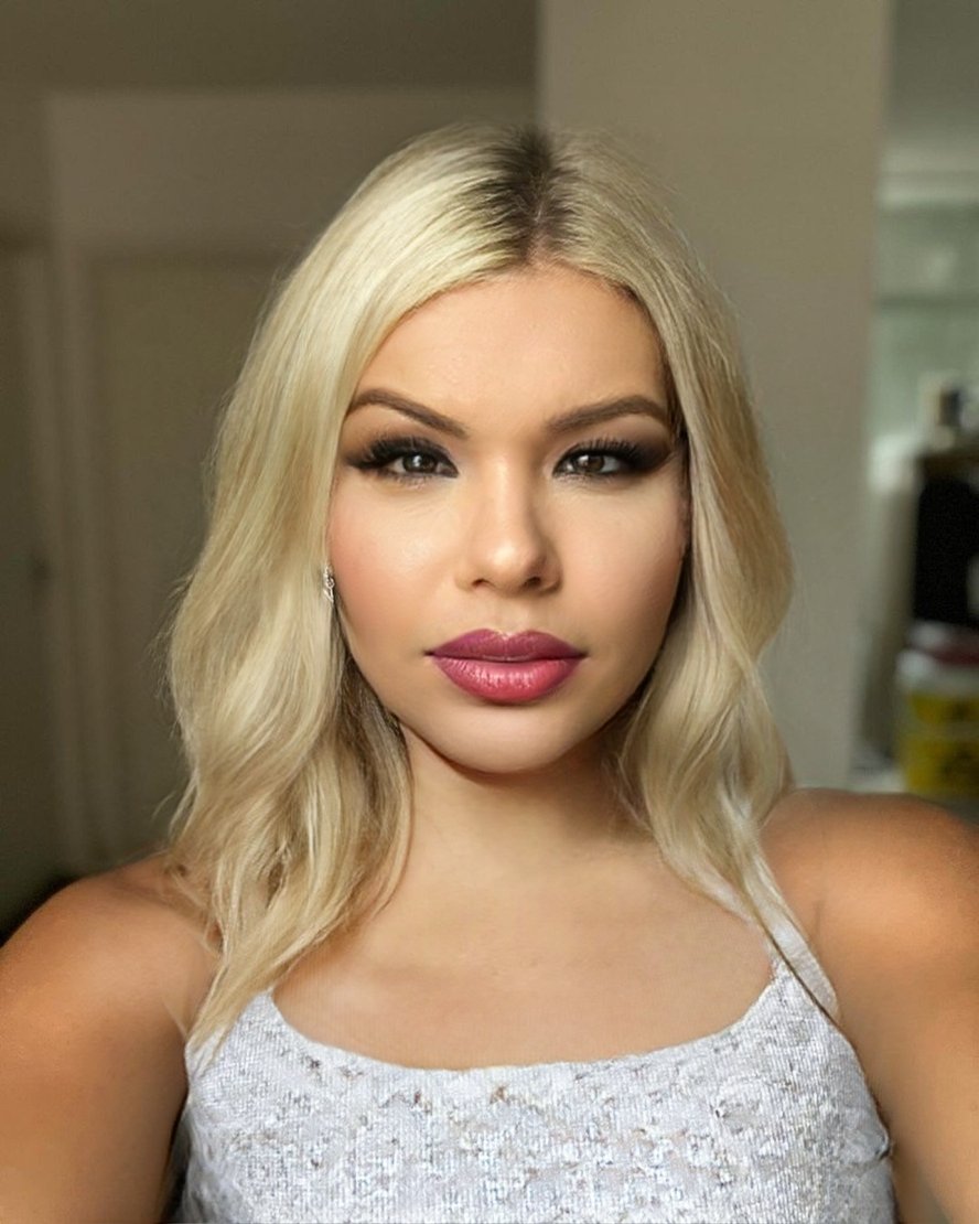 miss simpatia 🧙♀️🥂 tweet media