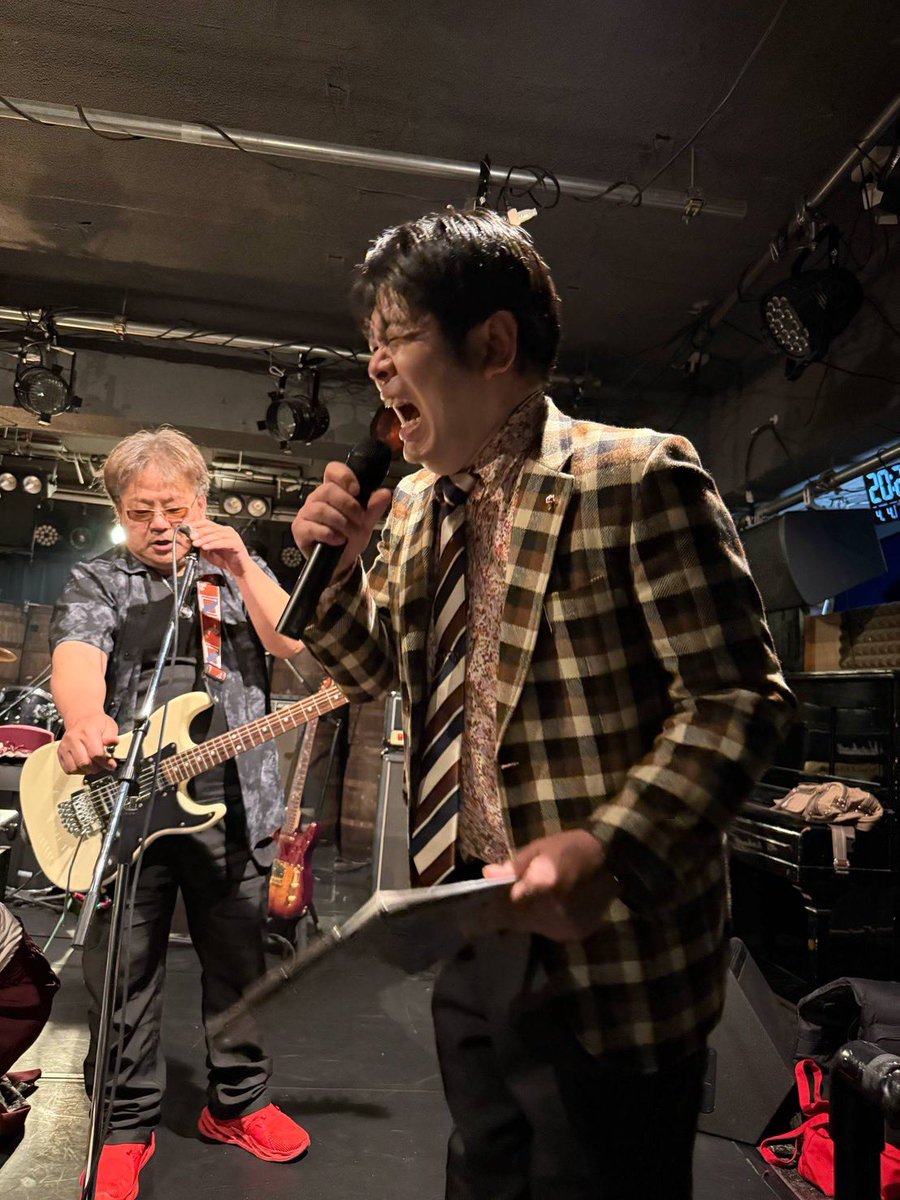 確越 豪将 (アンバーアクアマリン) tweet media