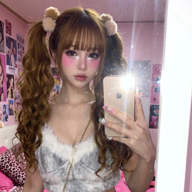 コキン tweet media