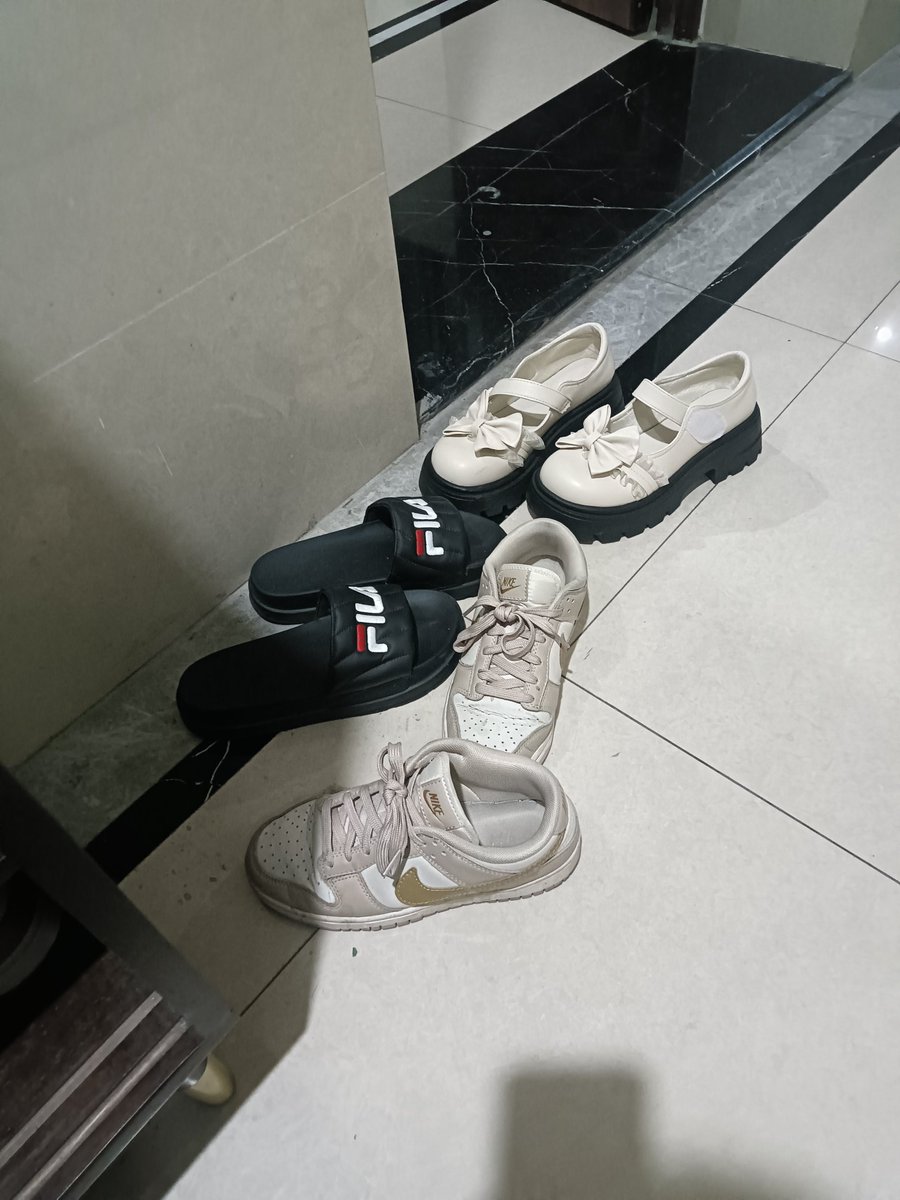 扫楼男孩 tweet media