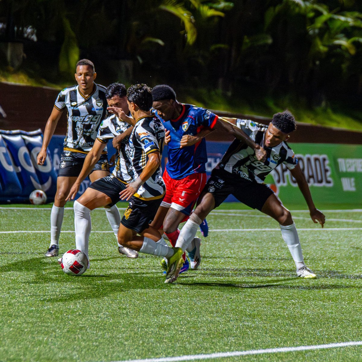 Álvaro Martínez tweet media