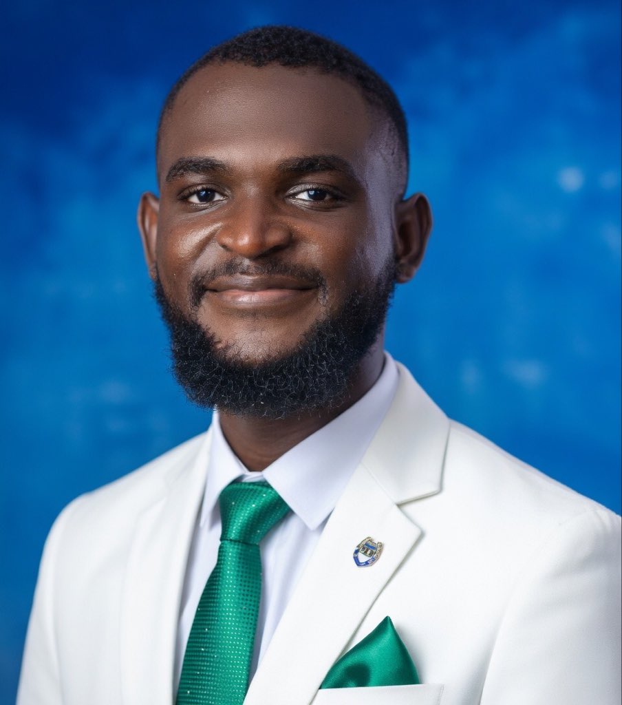 toastingG's tweet image. #Renewal
Abazz
Assnal
Please, let us show this guy Love ❤️ 
He actually did well. 
I was shocked to know that everything was actually around 300k😆😆. I don’t even know your name but u did well. God bless you