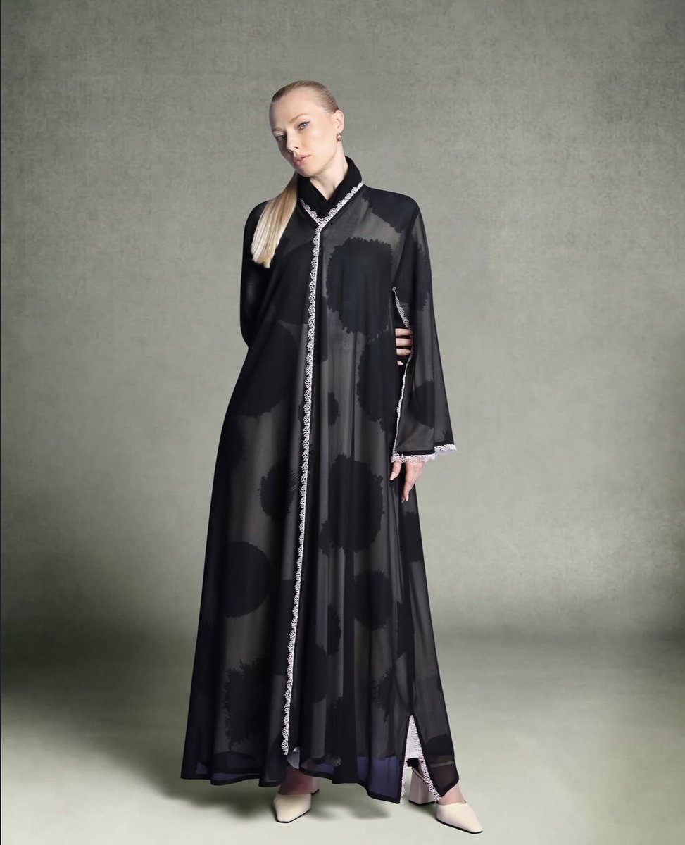 الكون tweet media