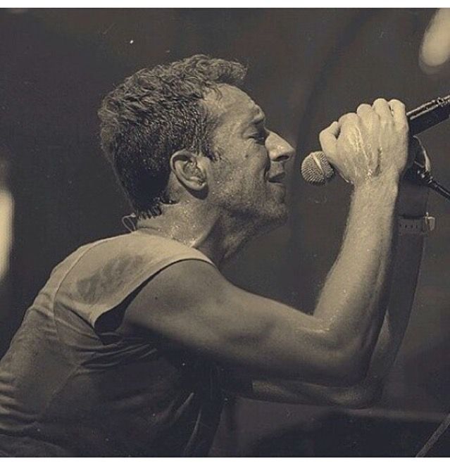 sarah louise tweet media