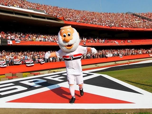 Deus Vult tweet media