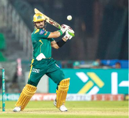 Adil45160212's tweet photo. Multan Sultan has the most power opening pair  in this PSL. Steve Smith and Sahibzada Farhan.

#MSvsQG
#PSL https://t.co/VWe6Zojh0g
