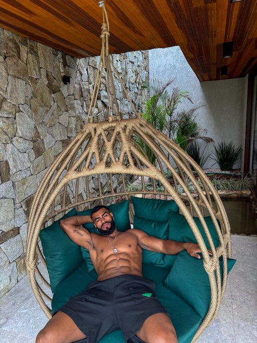 Central Reality tweet media