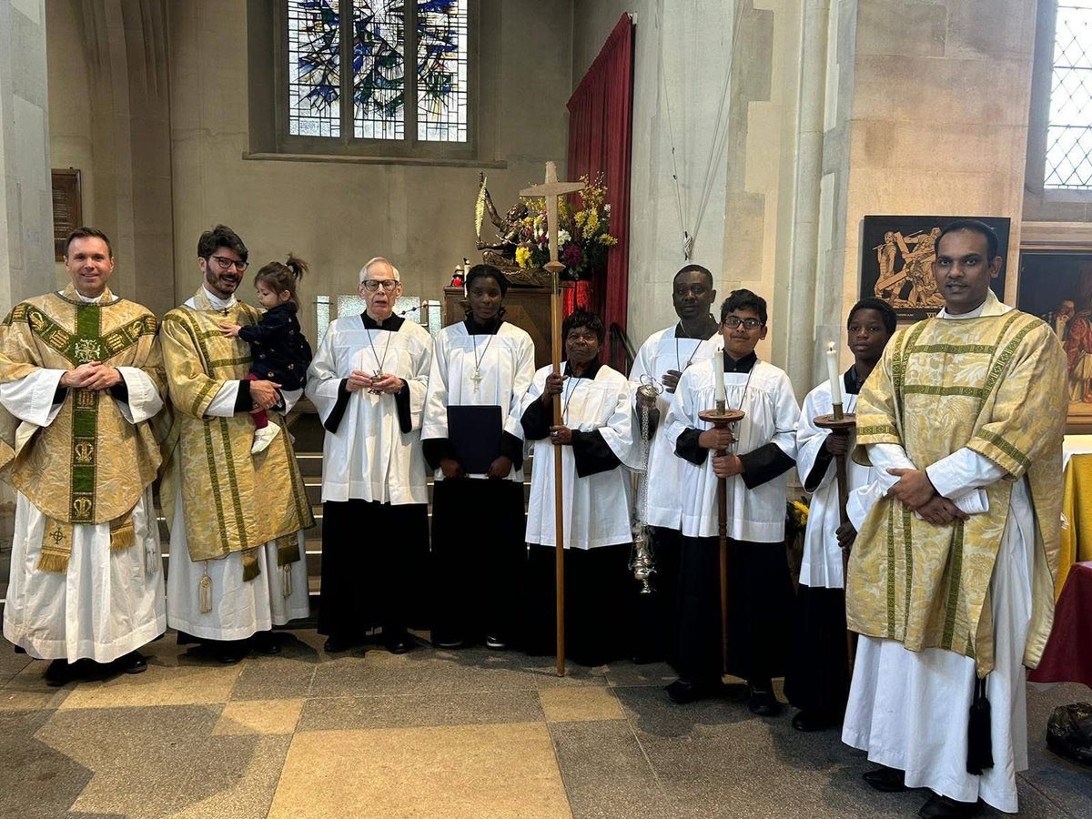 StAlbanSE25's tweet photo. Happy Easter to all…
This morning’s Easter service in snapshots. https://t.co/jDNgkQ8m2x