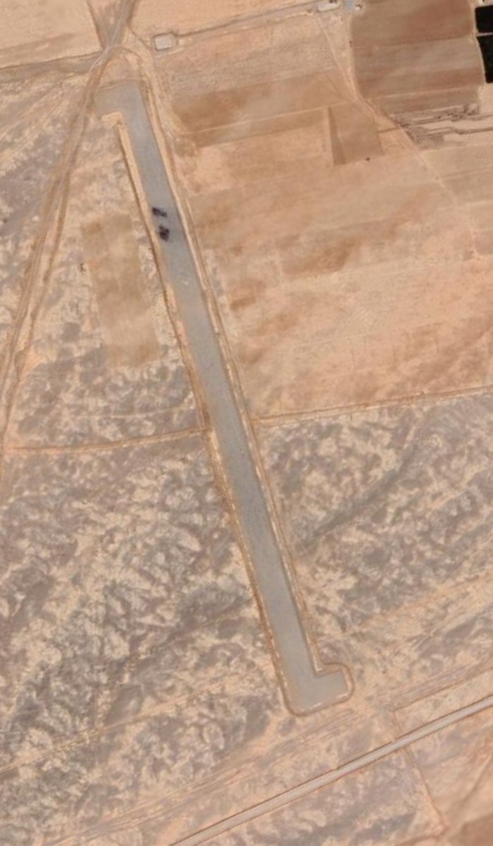DI313_'s tweet photo. ‼️ US Pulls Off Deep Strike Inside Iran for F-15 Rescue. 

🇺🇸🇮🇷 In a jaw-dropping move, the U.S. set up a “remote base” deep inside Iran to rescue an F-15 pilot.

 This forward outpost wasn’t just anywhere, it was just outside Isfahan, Iran’s heavily fortified strategic hub packed with missile sites, army installations, nuclear facilities, and the airbase housing the F-14 fleet.

This could be the secret runway U.S. forces used for the daring CSAR mission, over 300 kilometers from the Persian Gulf, deep in enemy territory, just south of Isfahan.