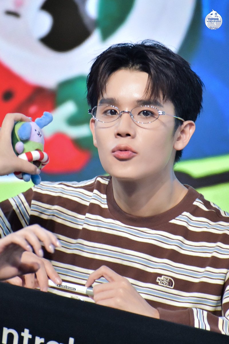 ว-า-ฬ-ห-มี-ข-า-ว (𝚃𝙽-𝙵𝙱-𝙹𝚂) tweet media