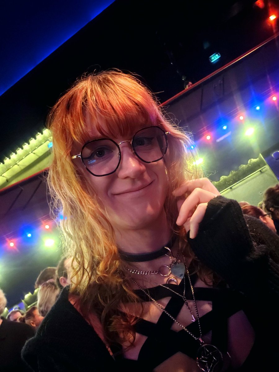 Kadepie 🦊🏳️⚧️ tweet media