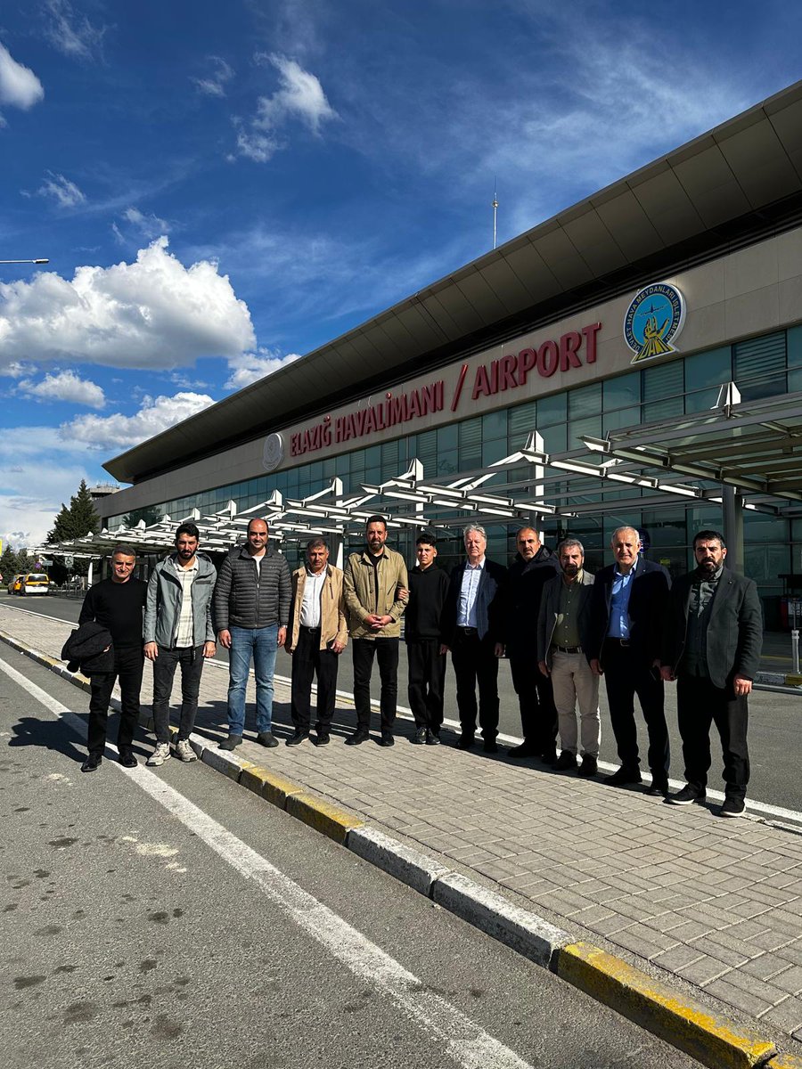Memur-Sen ve Eğitim-Bir-Sen Bingöl İl Başkanımız Yunus Kava’yı, yüreğimizde hem bir gurur hem de bir hüzünle Sumud Filosu yolculuğu için havaalanından dualarla uğurladık.
<a href="/YunusKava/">Yunus KAVA Öğretmen/Sendikacı</a>
<a href="/MemurSenKonf/">Memur-Sen</a>
<a href="/KumandanRte/">Kumandan</a>
#SumudFilosu #Gazze #Filistin #İnsanlıkOnuru #MemurSen #EğitimBirSen