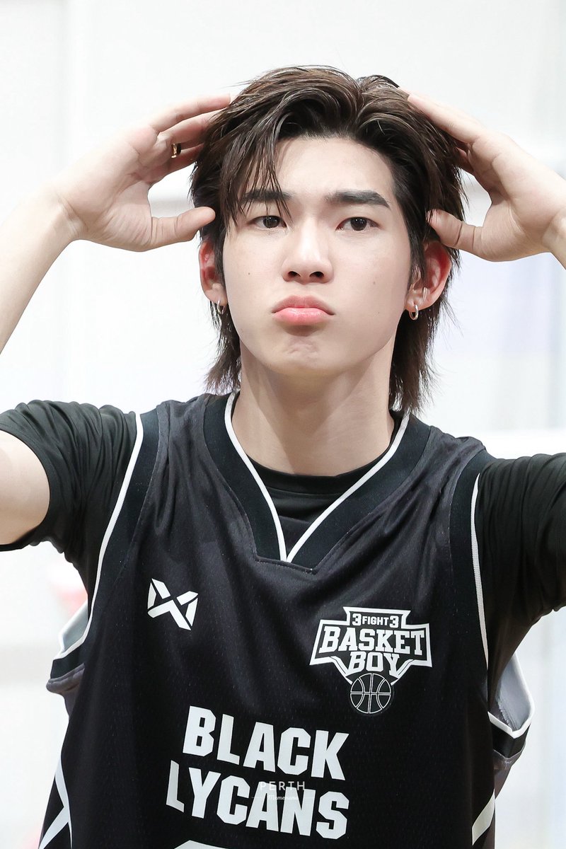 PerthMemenana tweet media