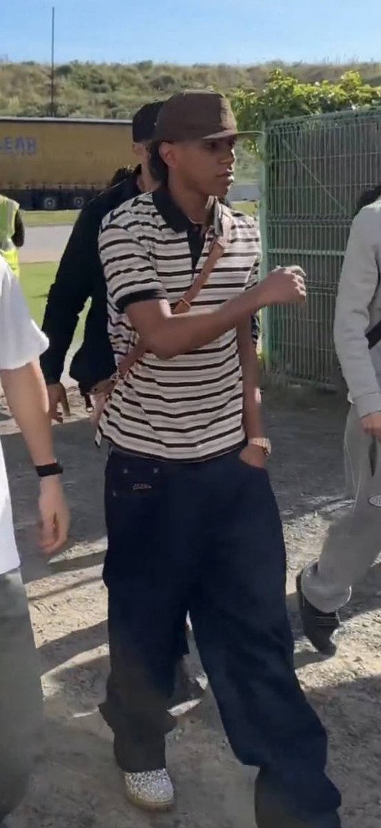 صالح tweet media