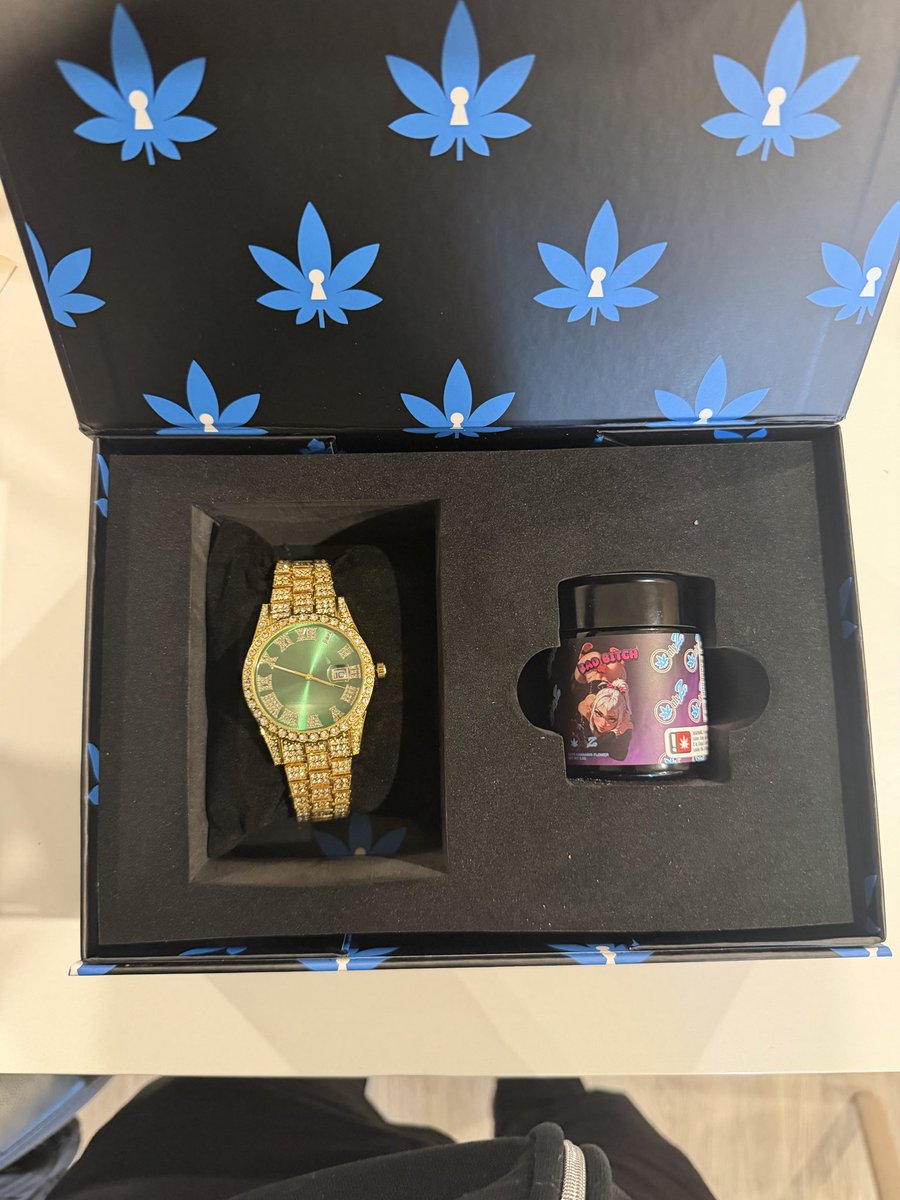 🇹🇹 tweet media