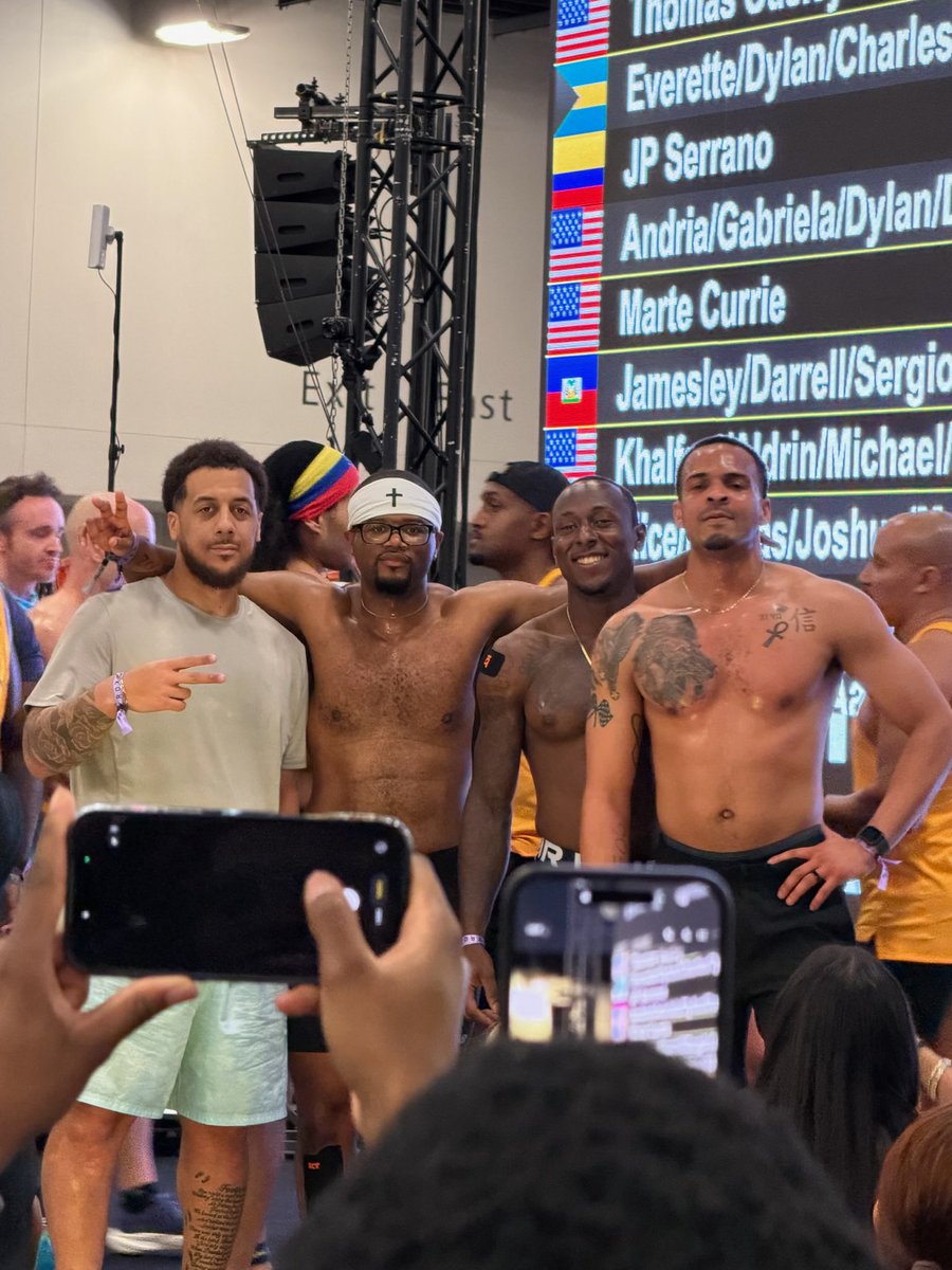 Space Cadet tweet media