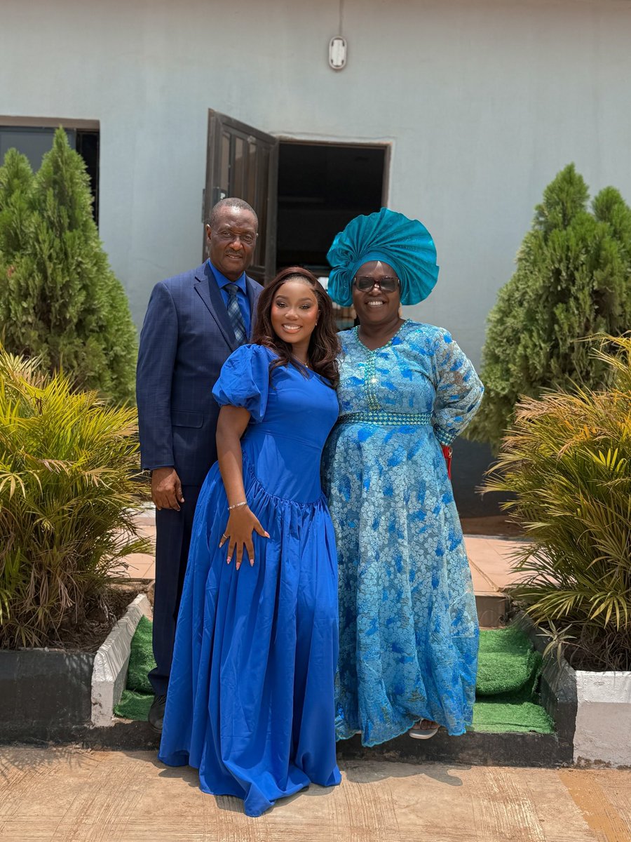 Metro Naija tweet media