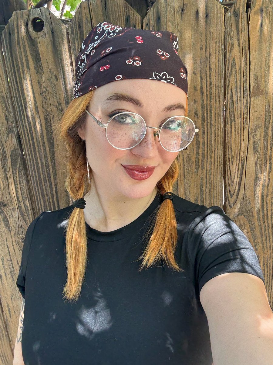 Emma ‧ ˚ ₊ tweet media