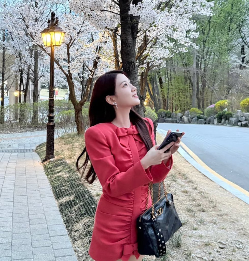 sɪʟᴠᴇʀ tweet media