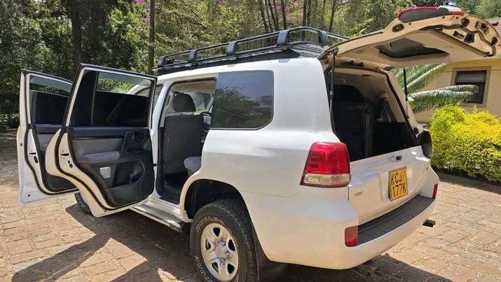 DerrickUdu55582's tweet photo. Land cruiser 
Manual 
4600cc diesel 
4,300,000ksh
0799561061 https://t.co/cUxlRKEpOR