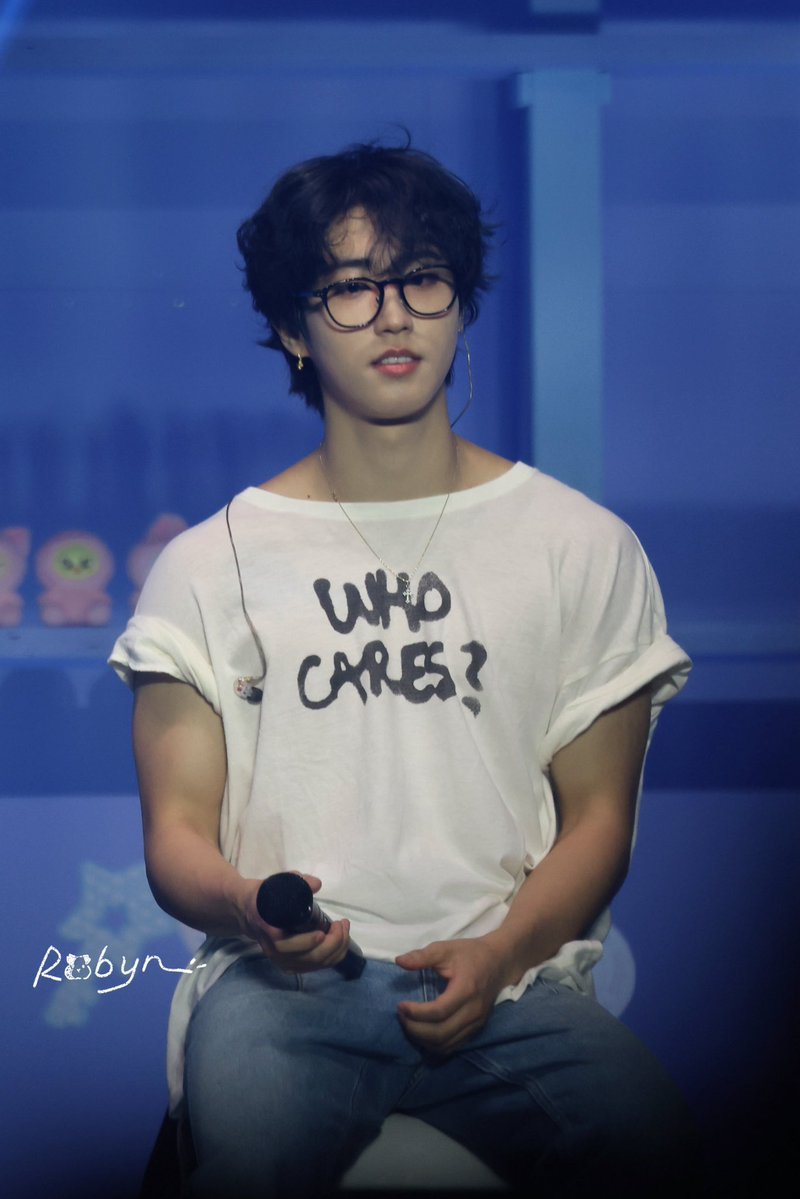 baby 🦋 tweet media