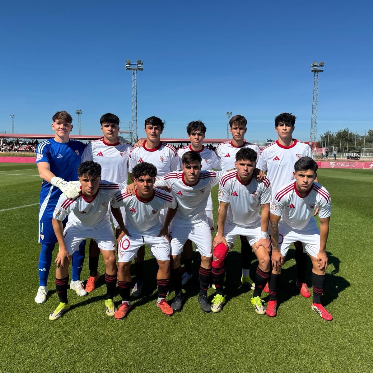 Sevilla Atlético y Cantera Sevilla FC tweet media