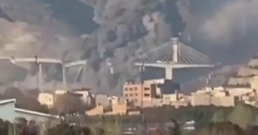 ترامب يهدد بتدمير محطات الطاقة والبنية التحتية الإيرانية إذا لم يُفتح مضيق هرمز