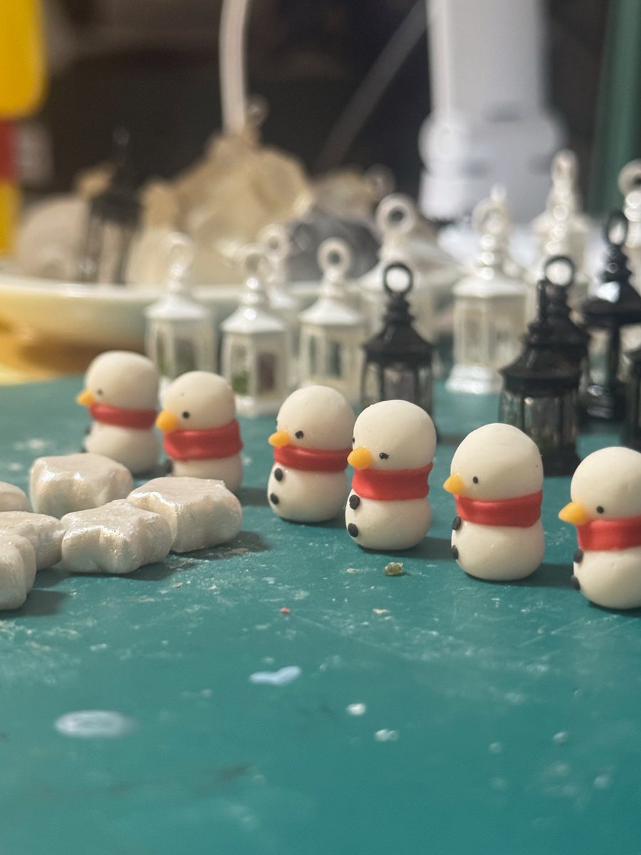 ゆきだるまん！

ランタンセット頑張ってますよー！🕯️