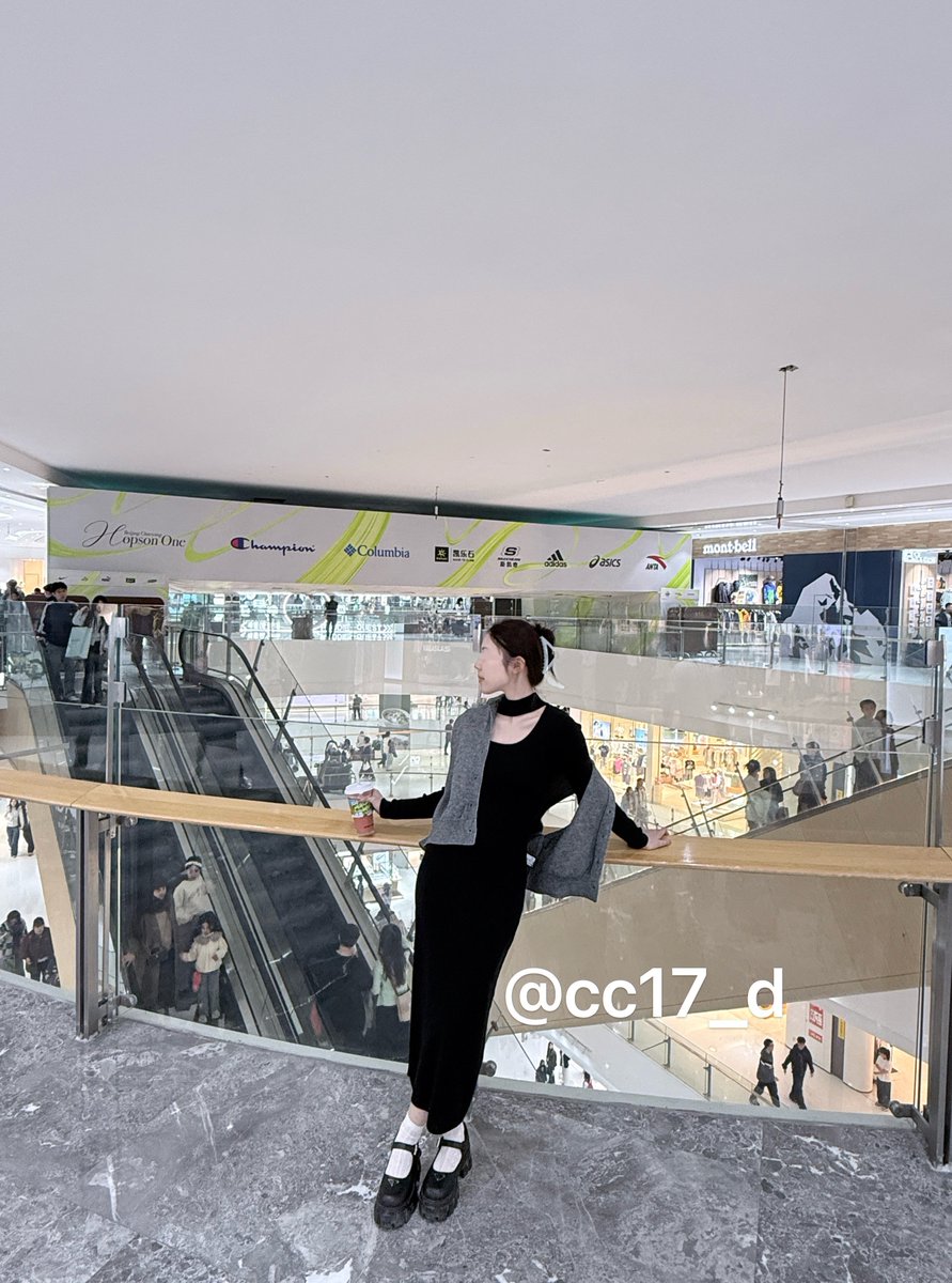 反差女友小17 tweet media